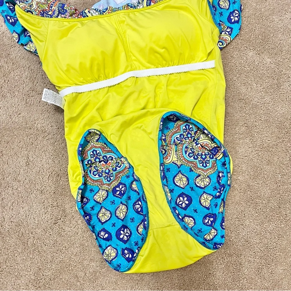 Like New Trina Turk Off Shoulder Ruffle Bandeau One Piece Swimsuit Resortwear